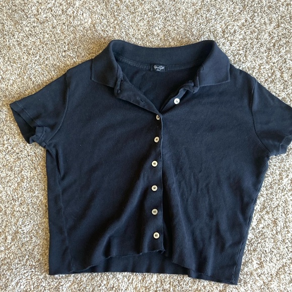 Brandy Melville Tops - John Galt Brandy Melville small women’s cropped collared button down tee